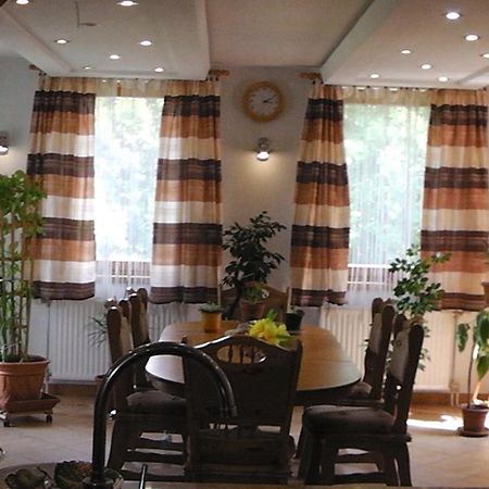Malomkerek Vendeghaz Bed & Breakfast Fertoboz ภายนอก รูปภาพ