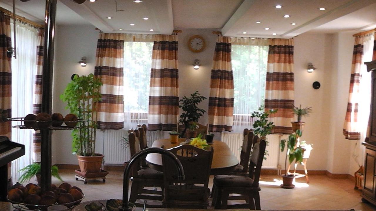 Malomkerek Vendeghaz Bed & Breakfast Fertoboz ภายนอก รูปภาพ