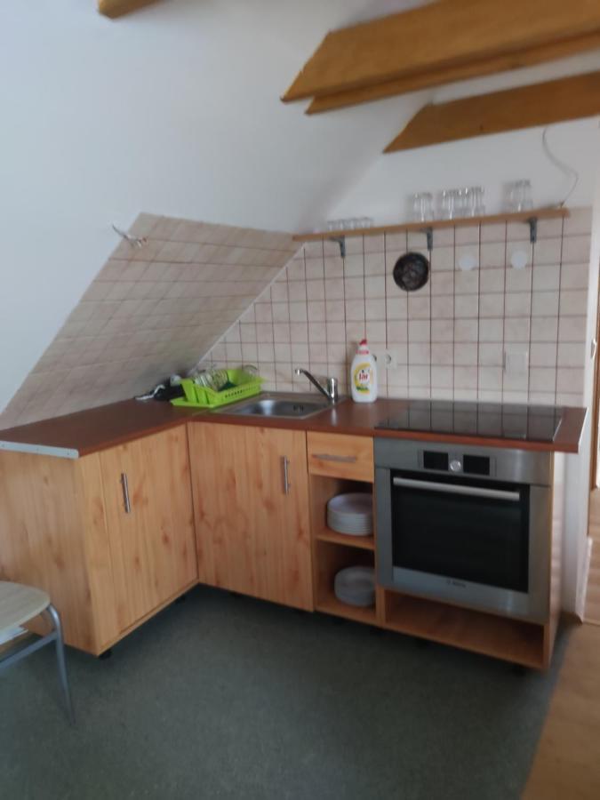 Malomkerek Vendeghaz Bed & Breakfast Fertoboz ภายนอก รูปภาพ