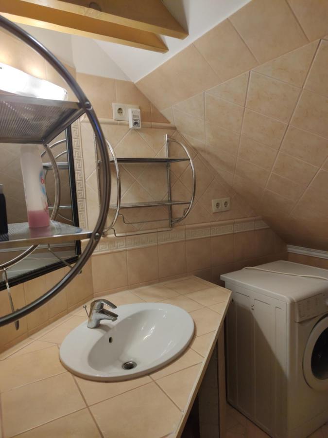 Malomkerek Vendeghaz Bed & Breakfast Fertoboz ภายนอก รูปภาพ