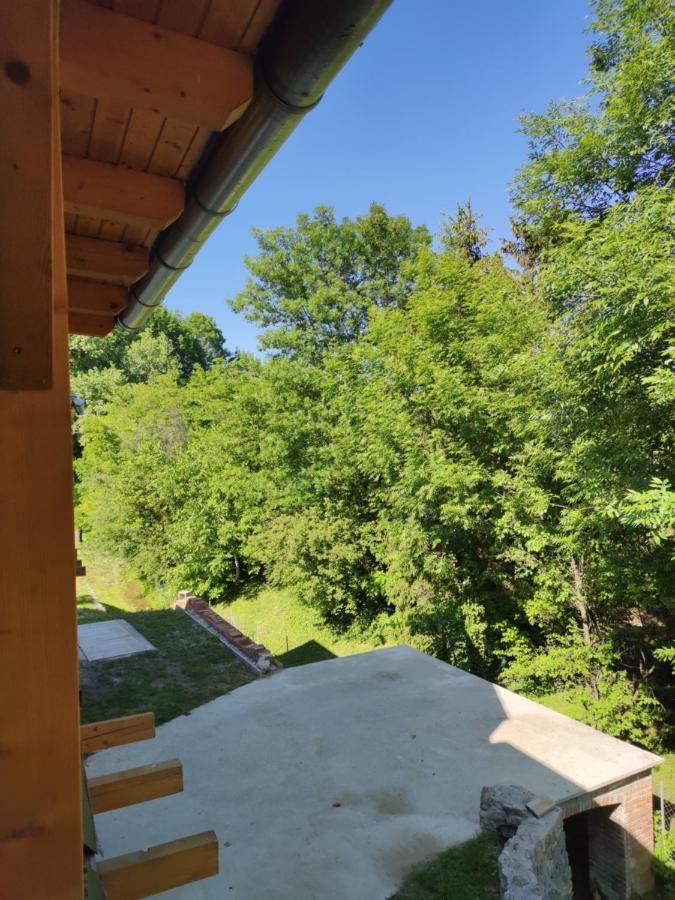 Malomkerek Vendeghaz Bed & Breakfast Fertoboz ภายนอก รูปภาพ