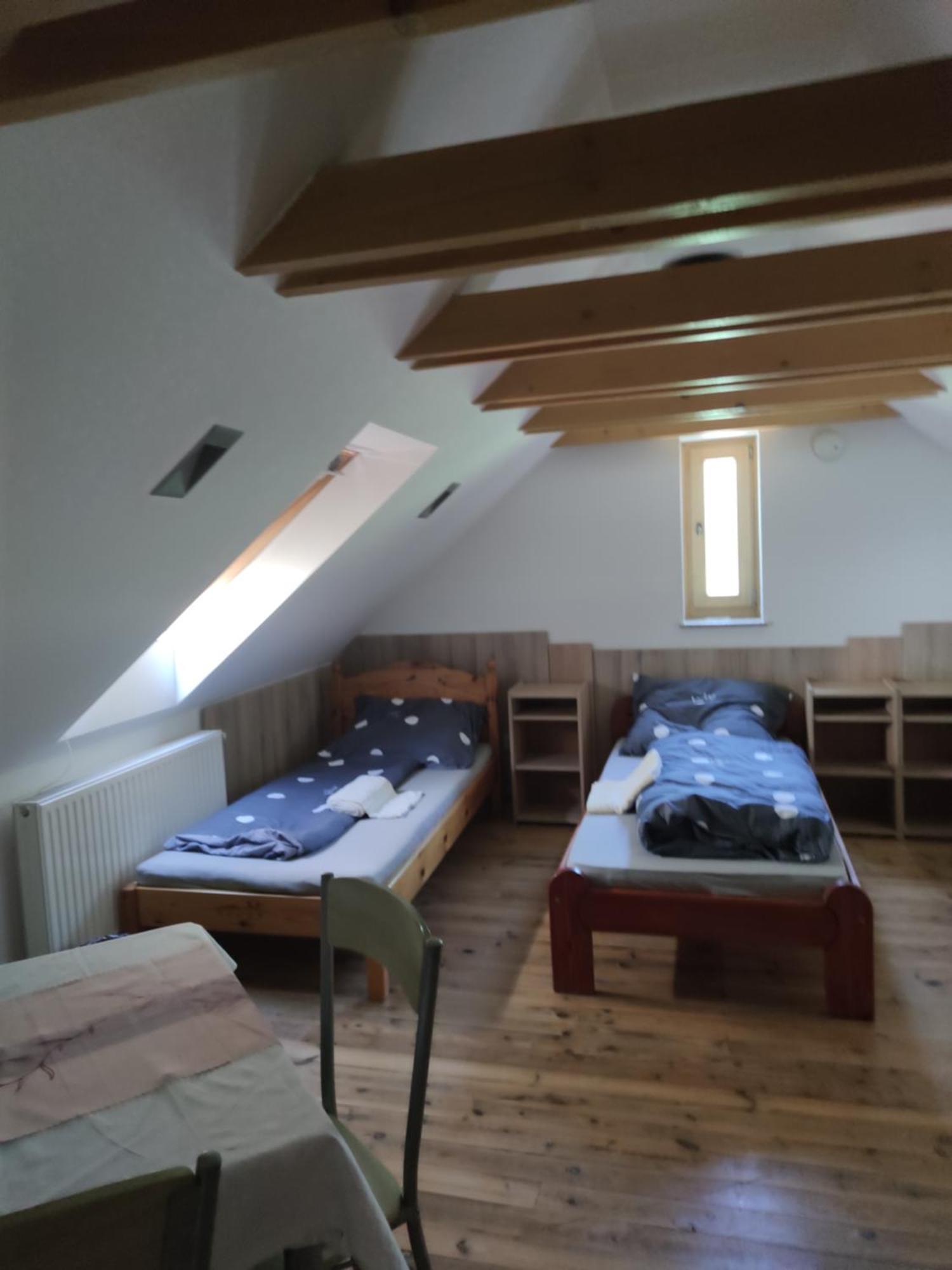 Malomkerek Vendeghaz Bed & Breakfast Fertoboz ภายนอก รูปภาพ
